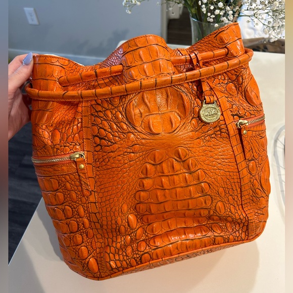 Brahmin Dee Dee Croc Leather Bucket Shoulder Bag - Picture 6 of 10